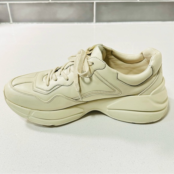 Gucci Unisex Rhyton Vintage Logo Oversized Leather Sneakers - Picture 6 of 9